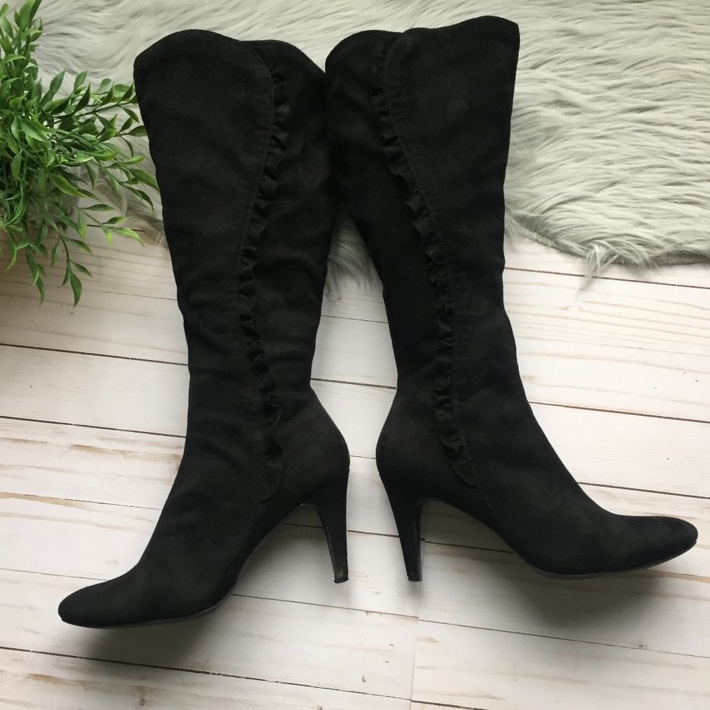 Jaclyn Smith Tall Black Suede Ruffle Boots Size 9